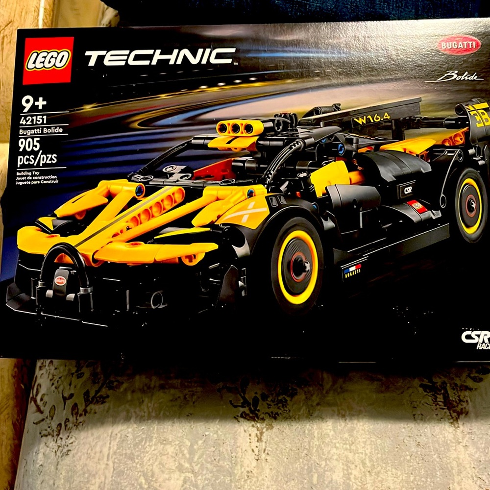 Lego Technic Bugatti.